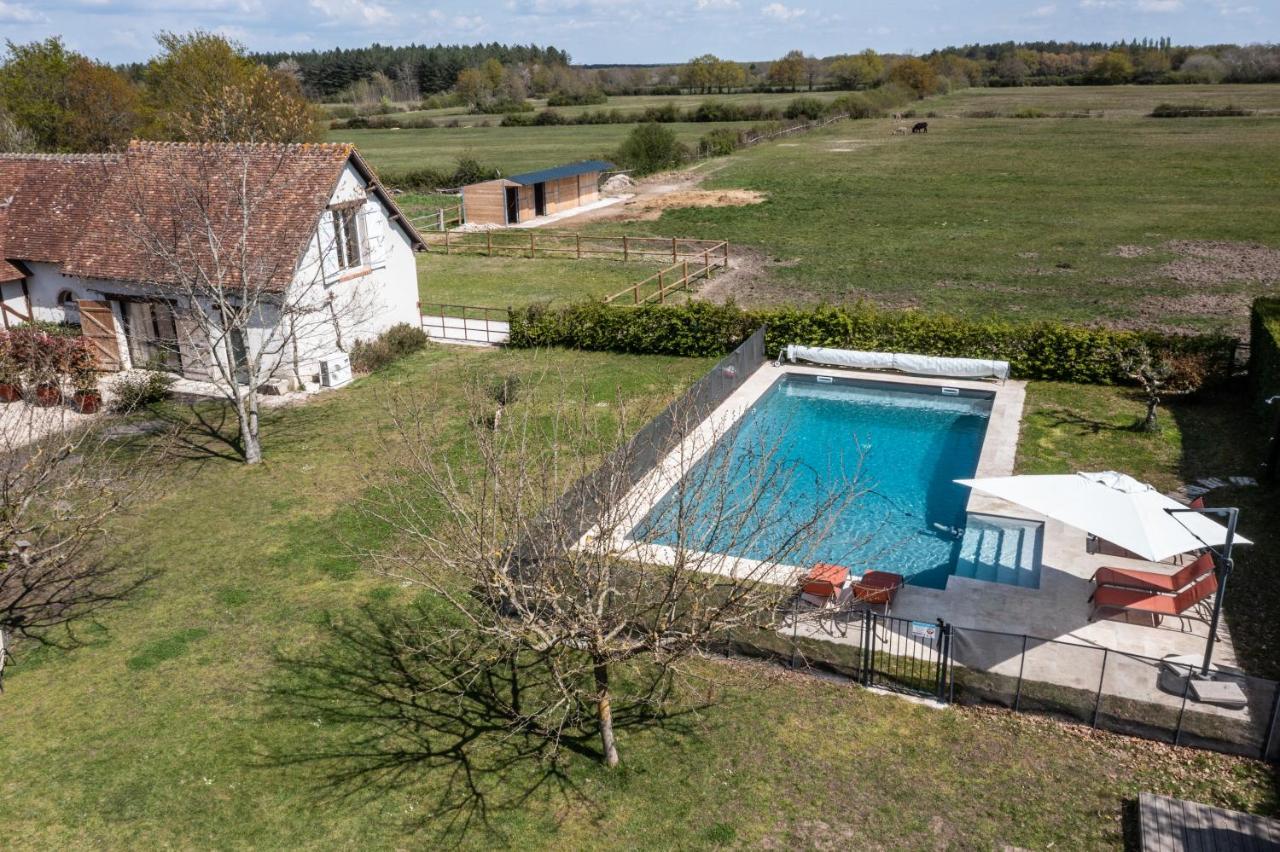 La Grange De Leonie, Chambres D'Hotes Avec Piscine Et Spa Méry-sur-Cher エクステリア 写真